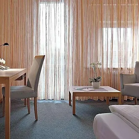 Szálloda Bfwhotel Und Tagungszentrum